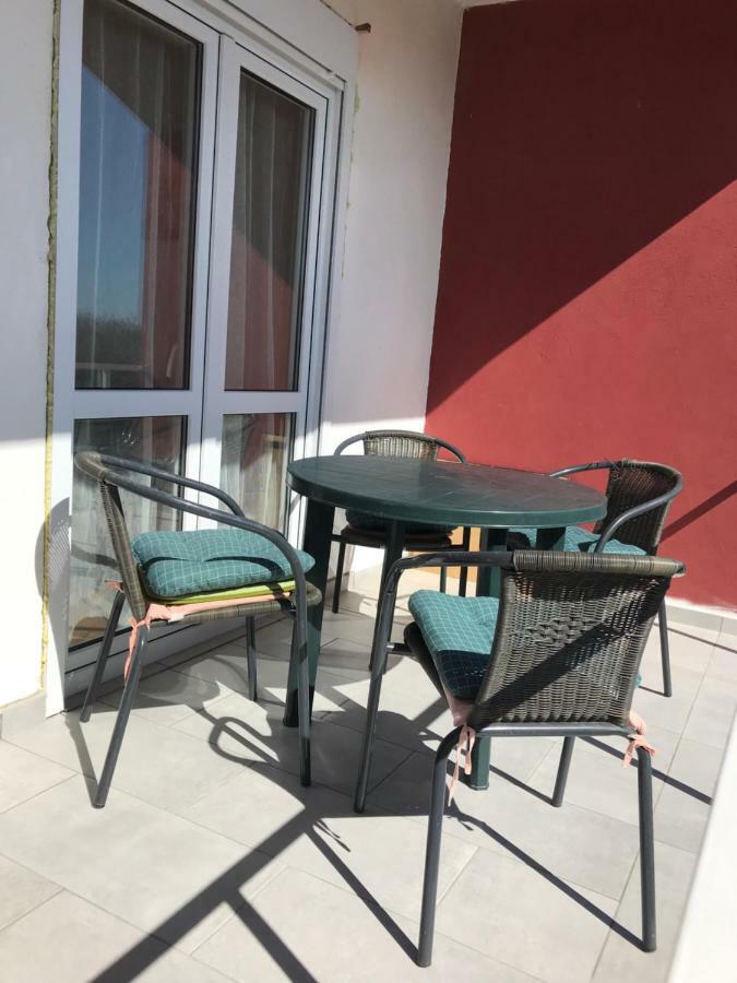 Apartmani Fulir Vrsi Exterior photo